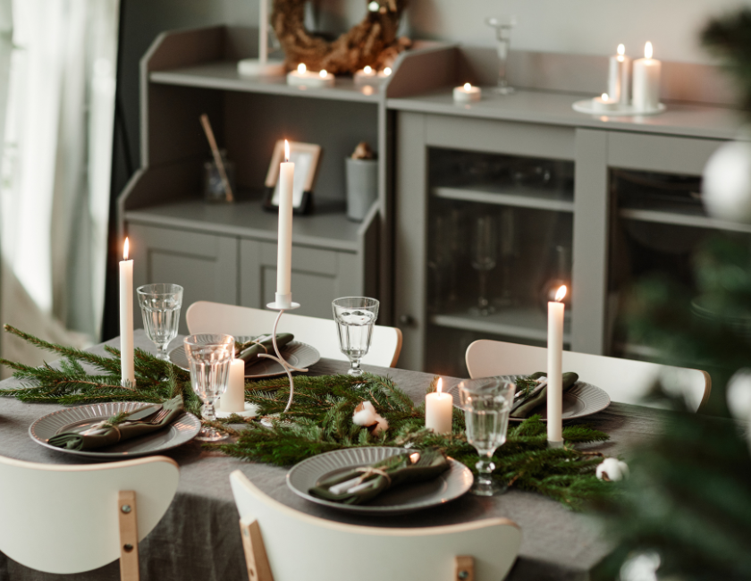 holiday dinner table setting